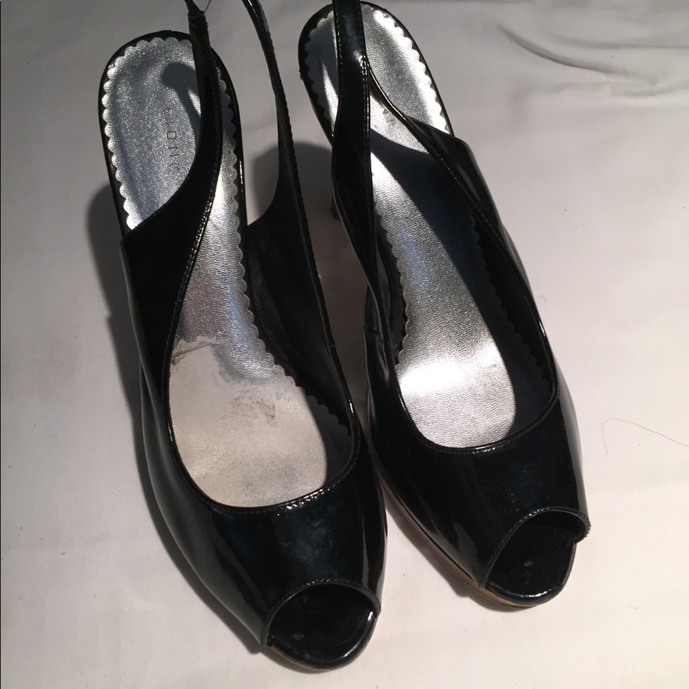 Peep toe black patent heel sling by fioni